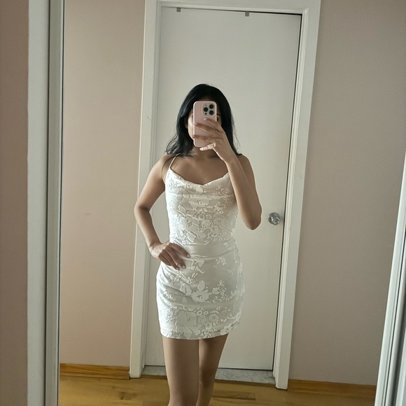 Princess Polly Celena Mini Dress Burn Out White US 2 - Picture 7 of 8